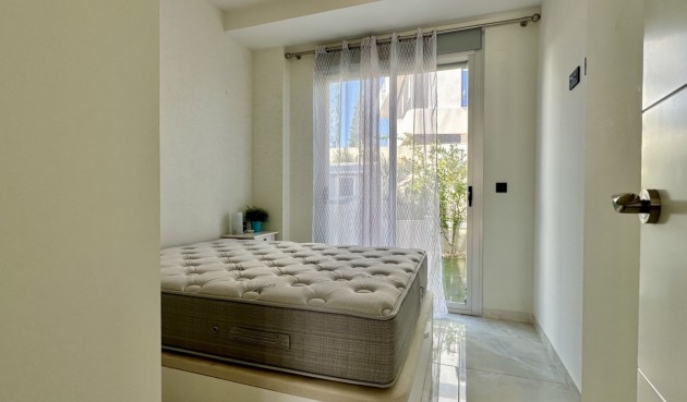 Återförsäljning - Villa -
Orihuela Costa - Costa Blanca