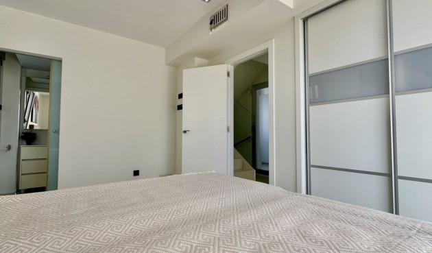 Återförsäljning - Villa -
Orihuela Costa - Costa Blanca