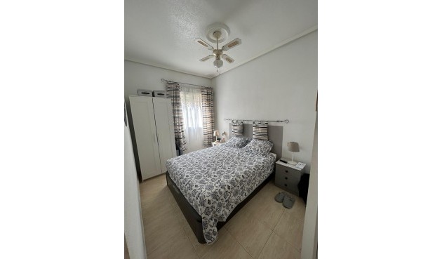 Brukt - Bungalow -
Torrevieja - aguas nuevas