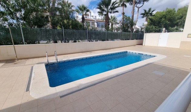 Brukt - Town House -
Orihuela Costa - Costa Blanca