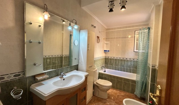 Resale - Apartment -
Jacarilla - Inland