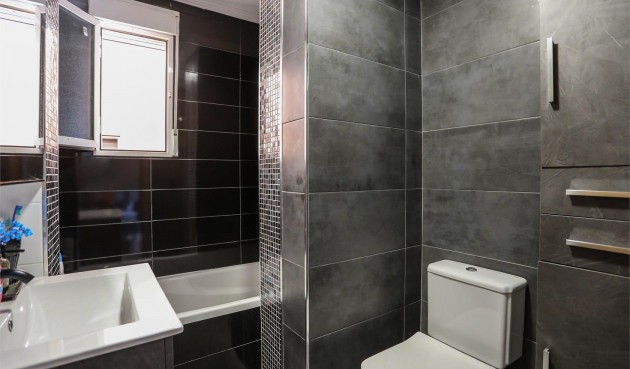 Resale - Apartment -
Orihuela Costa - Playa Flamenca