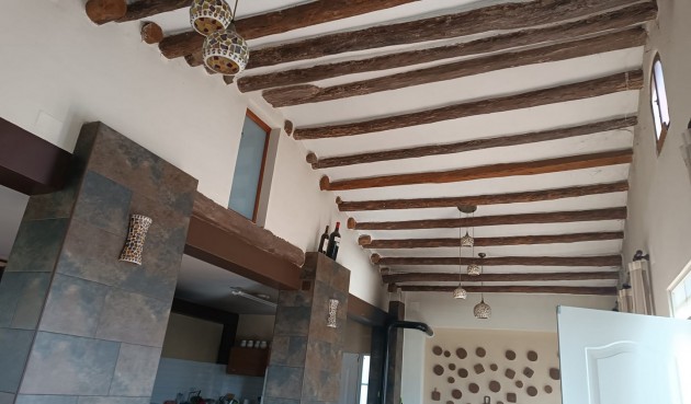 Resale - Villa -
Yecla - Inland