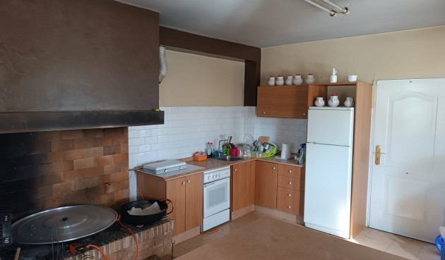 Resale - Villa -
Yecla - Inland