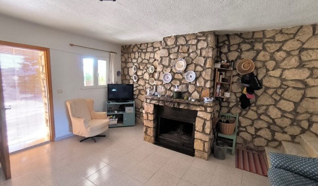 Resale - Villa -
Yecla - Inland