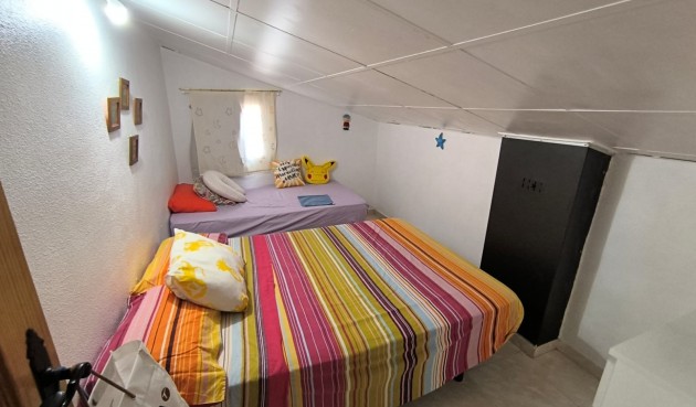 Resale - Villa -
Yecla - Inland