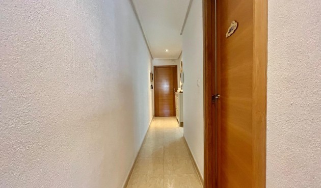 Resale - Apartment -
Torrevieja - Centro