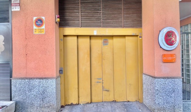 Resale - Apartment -
Torrevieja - Centro