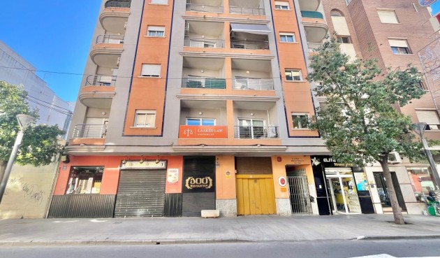 Resale - Apartment -
Torrevieja - Centro