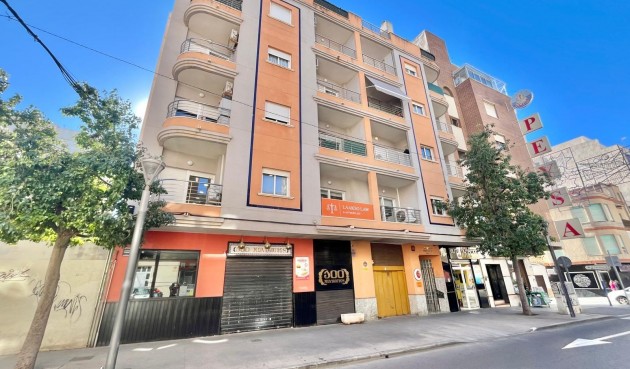 Resale - Apartment -
Torrevieja - Centro