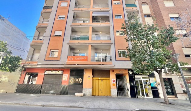 Resale - Apartment -
Torrevieja - Centro