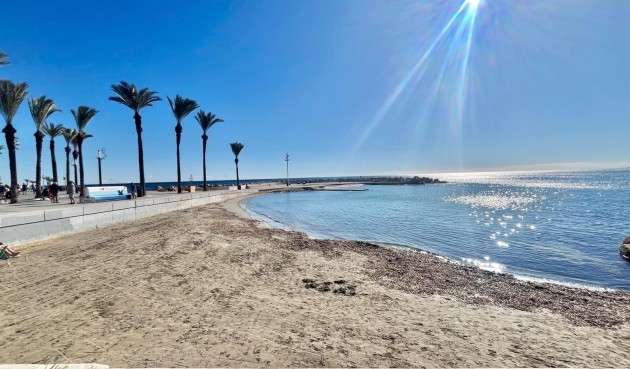 Resale - Apartment -
Torrevieja - Centro