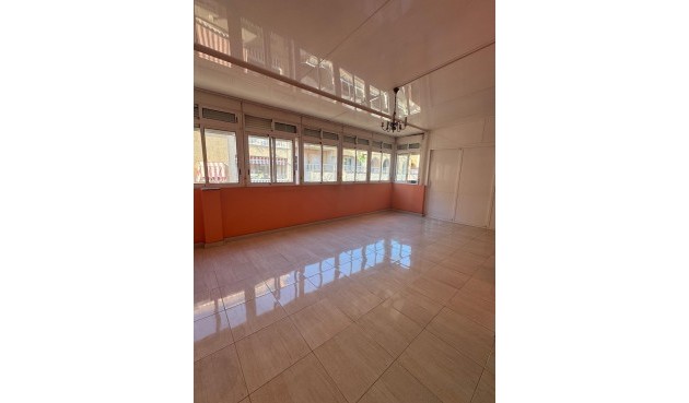 Resale - Penthouse -
Torrevieja - Playa de los Locos