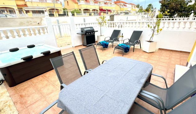 Korttidsleie - Apartment -
La Zenia - Costa Blanca