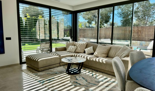 Resale - Villa -
Orihuela - Las Colinas Golf