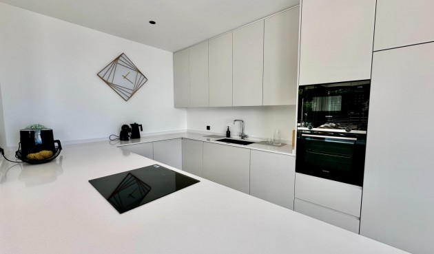 Resale - Villa -
Orihuela - Las Colinas Golf