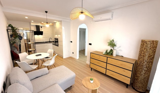 Reventa - Apartment -
Torrevieja - Costa Blanca