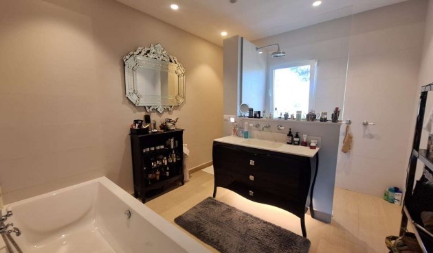 Resale - Villa -
Jávea - Costa Blanca