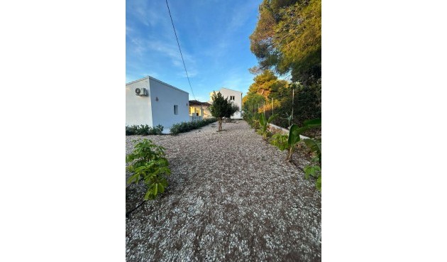 Resale - Villa -
Jávea - Costa Blanca