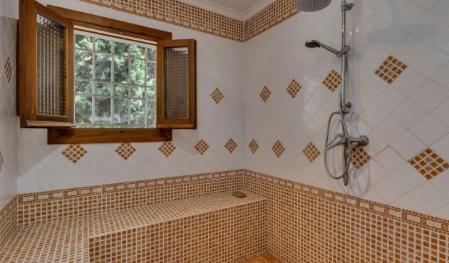 Resale - Villa -
Jávea - Costa Blanca