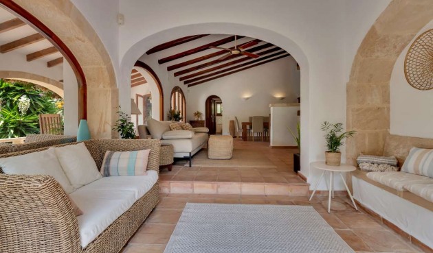 Resale - Villa -
Jávea - Costa Blanca