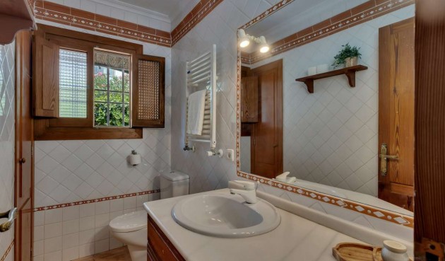 Resale - Villa -
Jávea - Costa Blanca