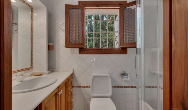 Resale - Villa -
Jávea - Costa Blanca