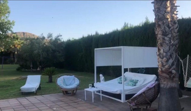 Resale - Villa -
Elda - Inland