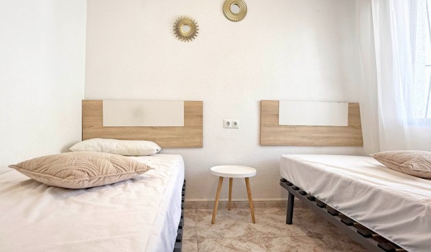 Återförsäljning - Apartment -
Torrevieja - Costa Blanca