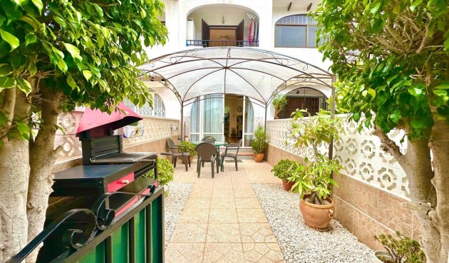 Resale - Apartment -
Torrevieja - Estacion De Autobuses