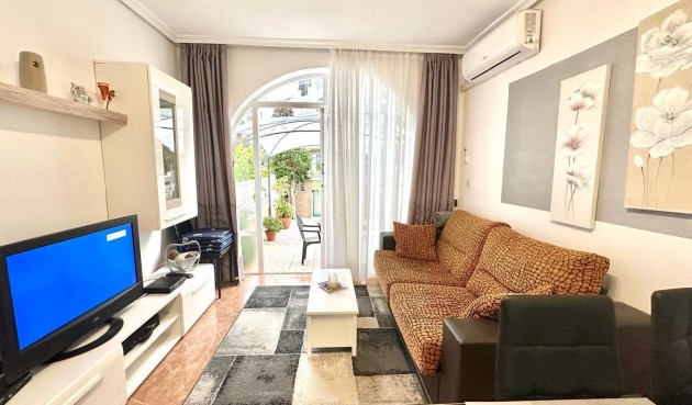 Resale - Apartment -
Torrevieja - Estacion De Autobuses