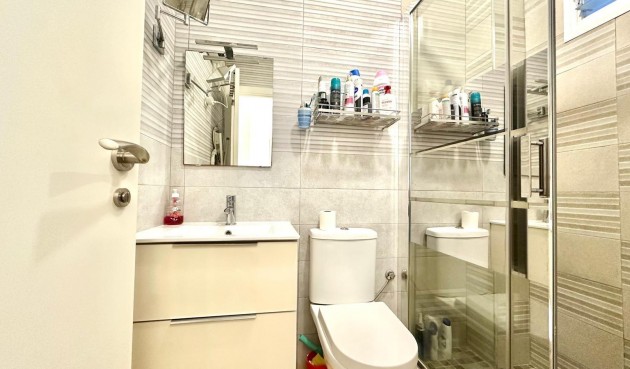 Resale - Apartment -
Torrevieja - Estacion De Autobuses