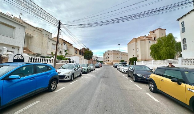 Resale - Apartment -
Torrevieja - Estacion De Autobuses