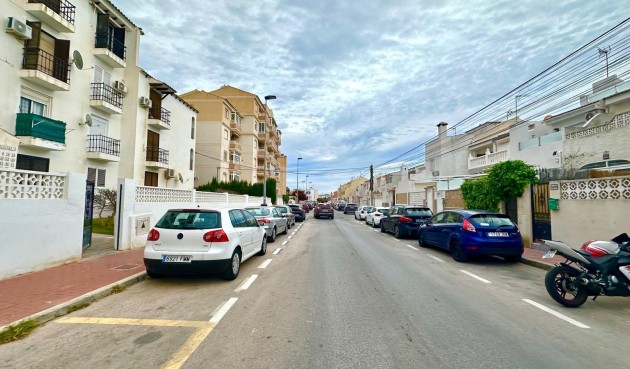 Resale - Apartment -
Torrevieja - Estacion De Autobuses
