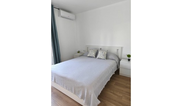 Återförsäljning - Town House -
Torrevieja