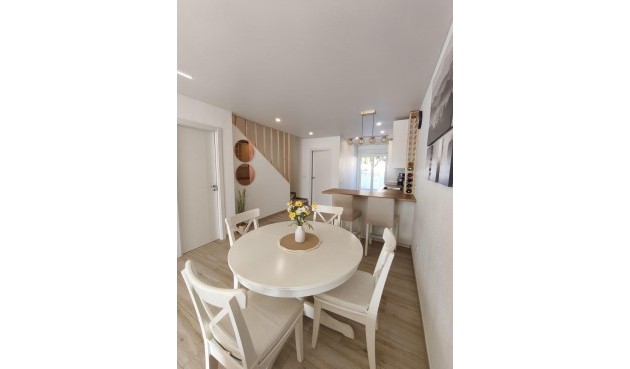 Återförsäljning - Town House -
Torrevieja