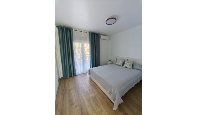 Återförsäljning - Town House -
Torrevieja