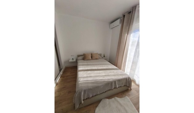 Återförsäljning - Town House -
Torrevieja