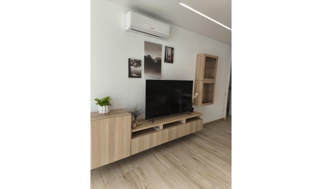 Återförsäljning - Town House -
Torrevieja