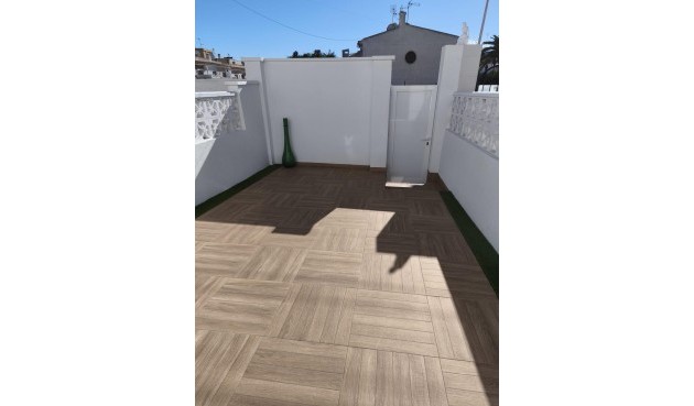 Återförsäljning - Town House -
Torrevieja