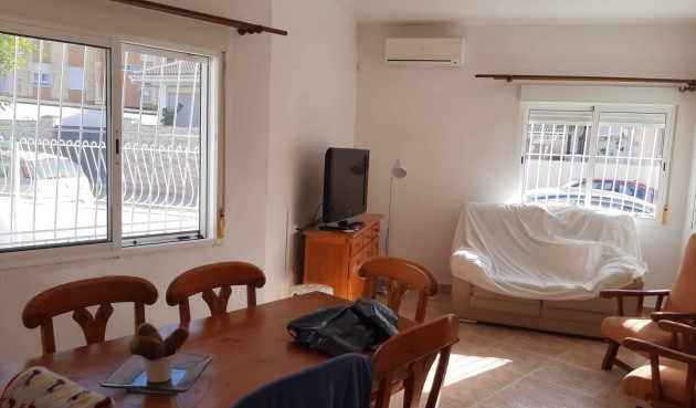 Brukt - Town House -
Santiago de la Ribera - Centro