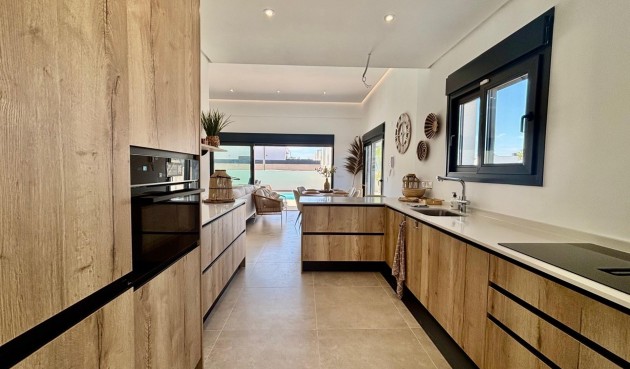 New Build - Villa -
Rafal - polideportivo