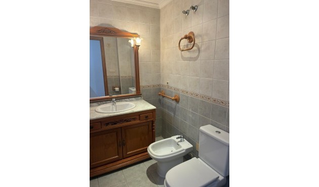 Resale - Apartment -
Almoradí - centro