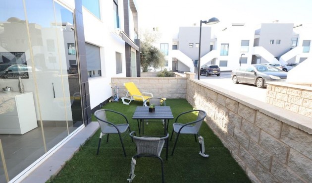 Brukt - Bungalow -
Orihuela Costa - Costa Blanca