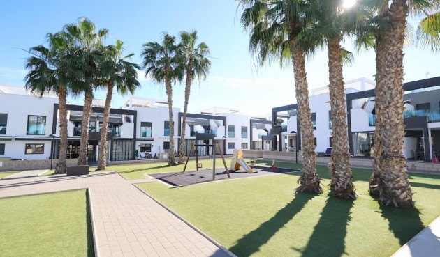 Brukt - Bungalow -
Orihuela Costa - Costa Blanca