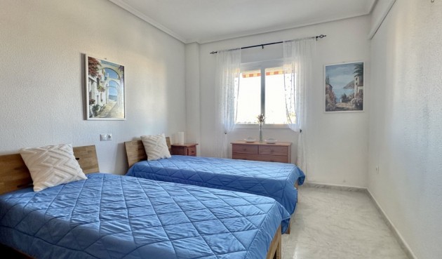 Återförsäljning - Apartment -
Orihuela Costa - Costa Blanca