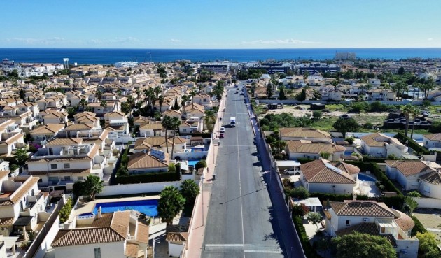 Återförsäljning - Apartment -
Orihuela Costa - Costa Blanca