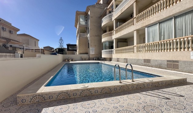 Återförsäljning - Apartment -
Orihuela Costa - Costa Blanca