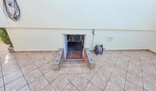 Resale - Villa -
Los Dolses - Inland