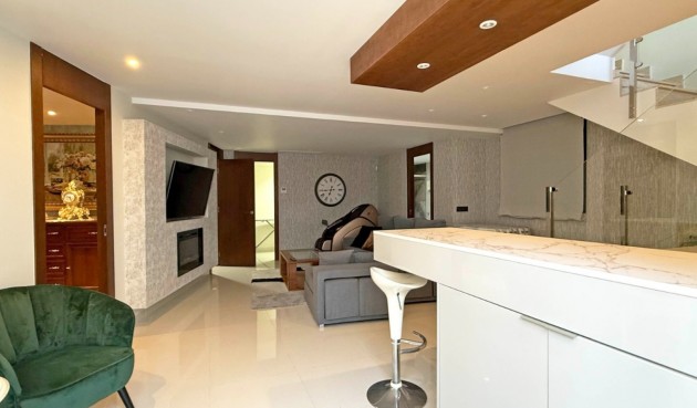 Återförsäljning - Villa -
Orihuela Costa - Costa Blanca